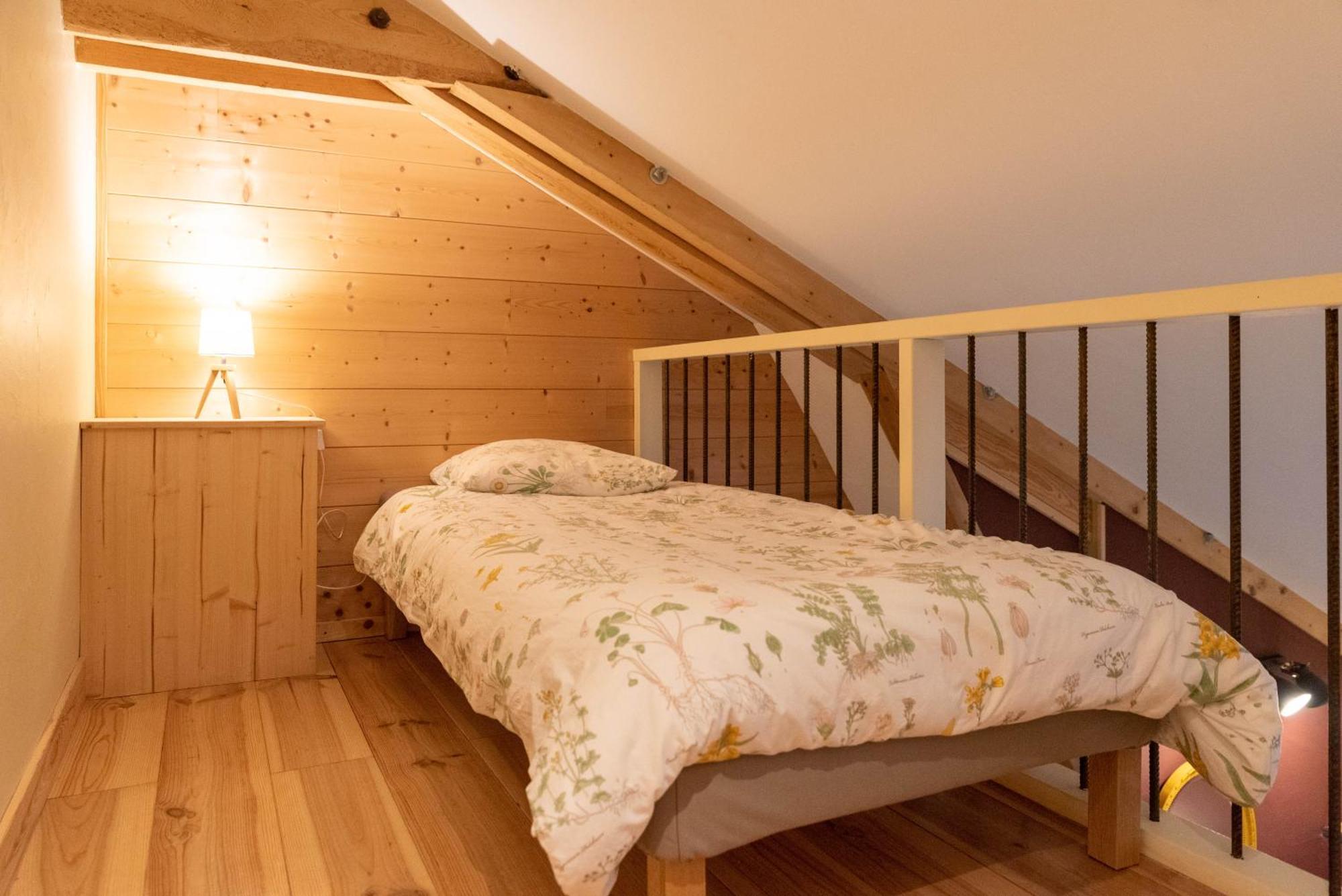 Les Balcons De La Terrasse Bed and Breakfast Arsac-en-Velay Εξωτερικό φωτογραφία